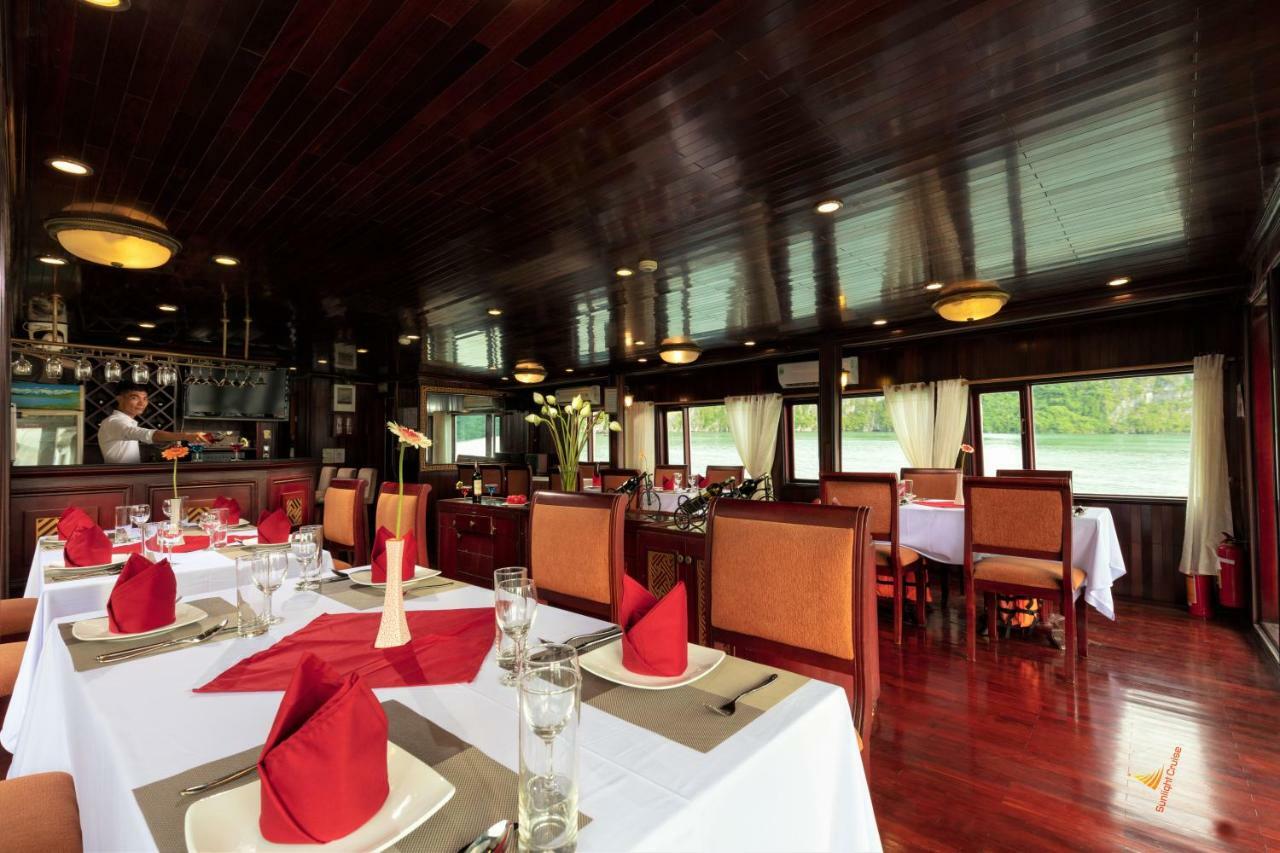 Hotel Legend Cruise Hạ Long Exterior foto