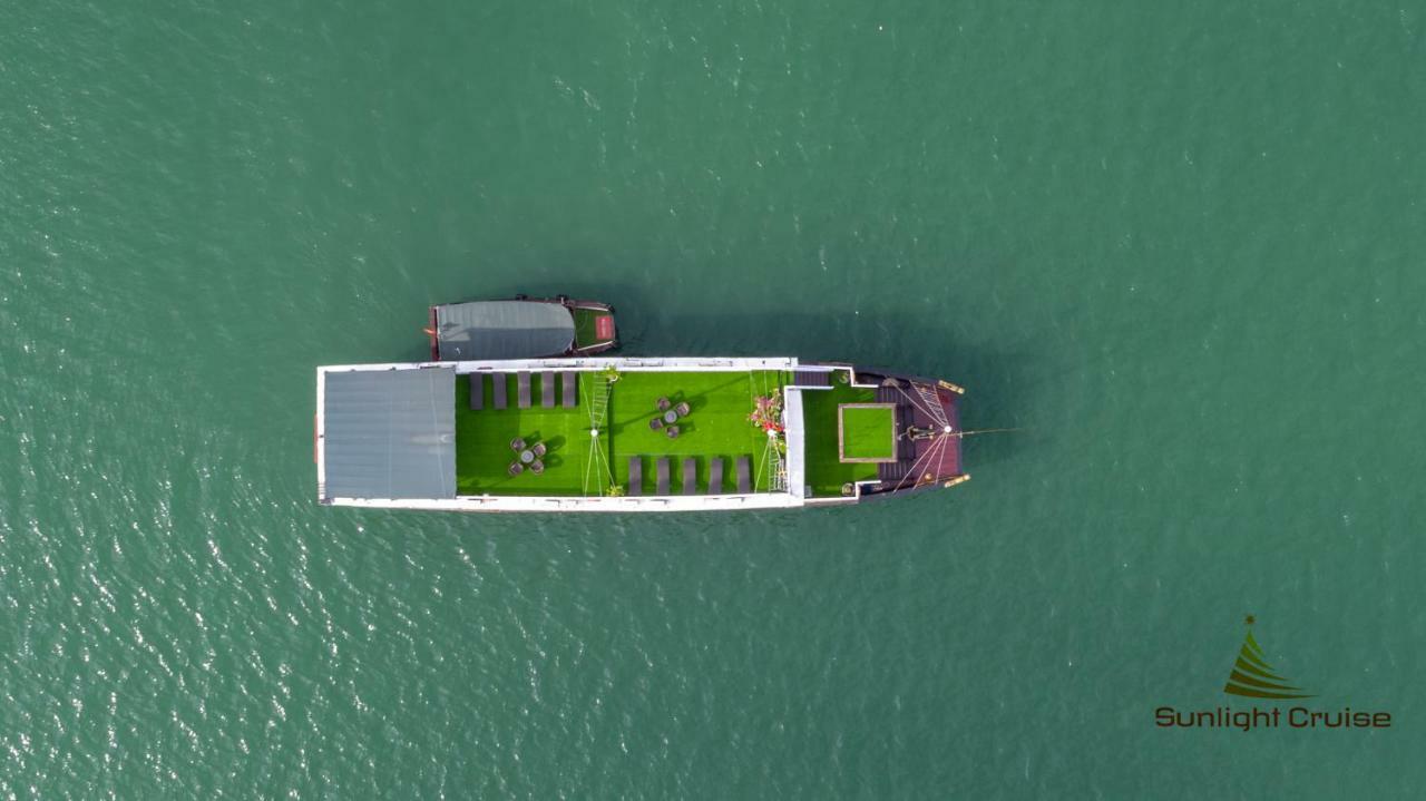 Hotel Legend Cruise Hạ Long Exterior foto