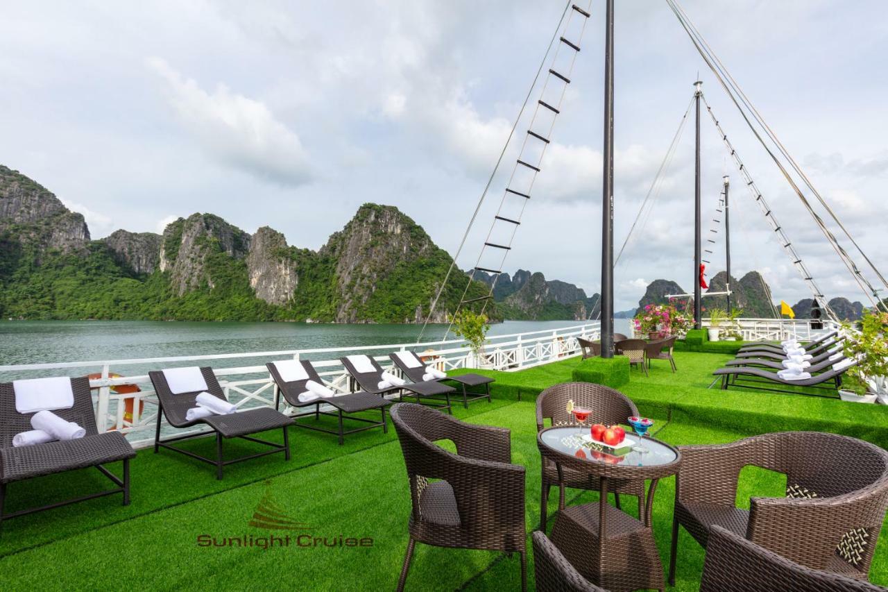 Hotel Legend Cruise Hạ Long Exterior foto